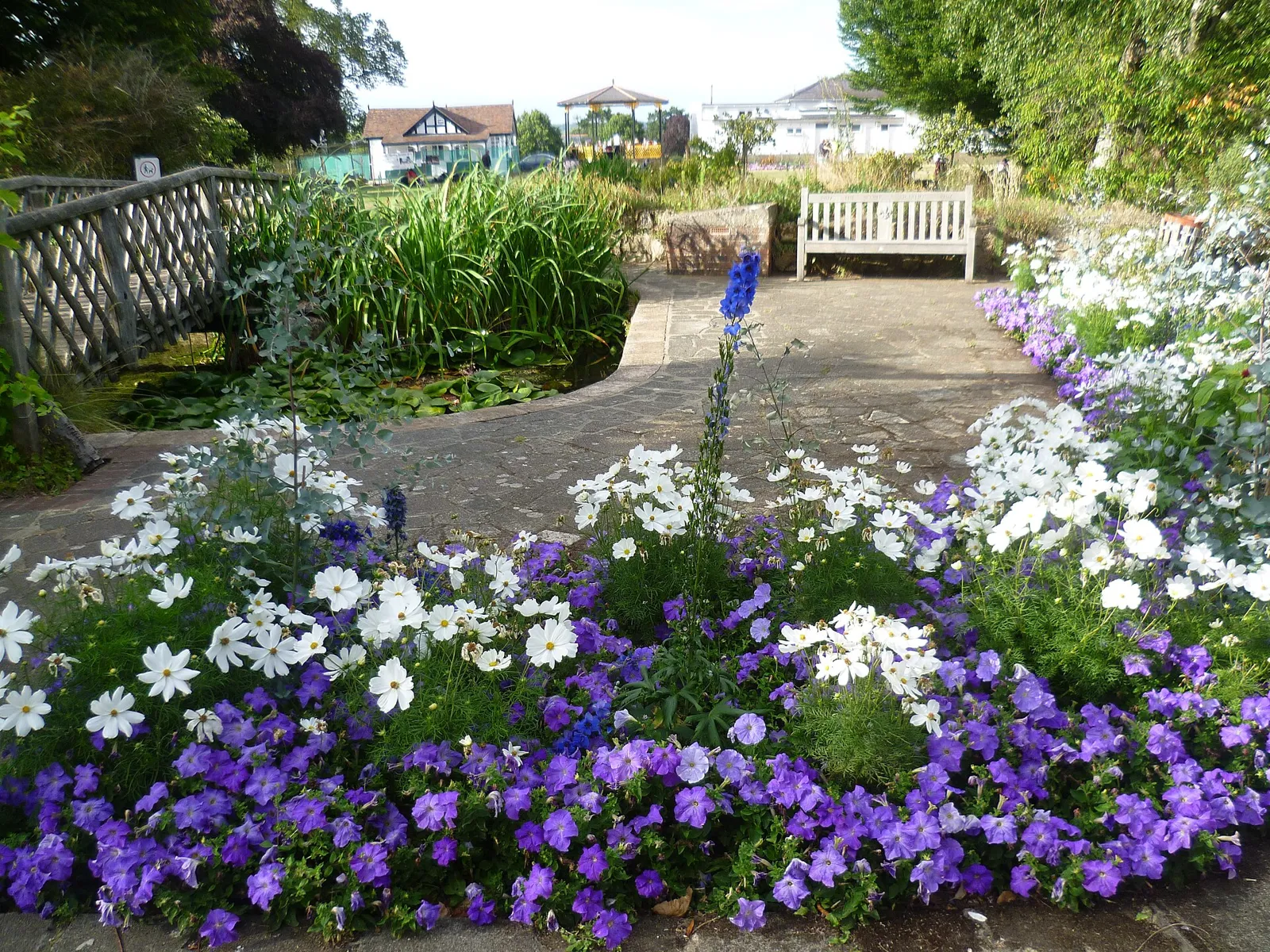 The gardens at the Vine, Sevenoaks, with the bandstand behind